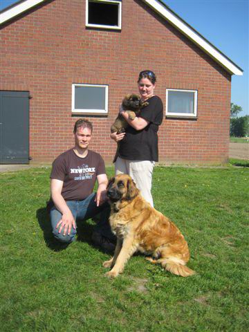 Reu, superdonker blauw; Ajop; JOP; Martine en Peter Reu, superdonker blauw; Ajop; JOP; Martine en Peter